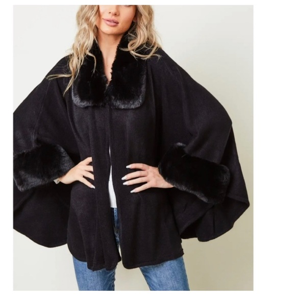 44 Absolutely Beautiful Unique Faux Fur Trin Cape Jacket Shawl - Picture 3 of 8